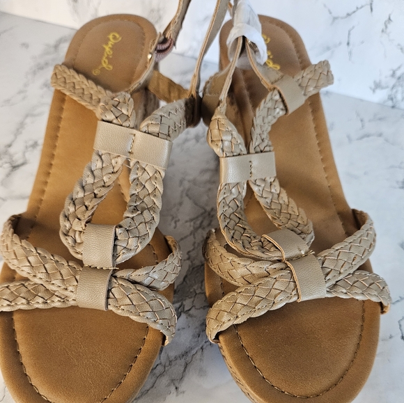 NEW Qupid Tan Woven Cork Low Wedge Espadrille Sandal. Size 8.5 - Picture 3 of 5